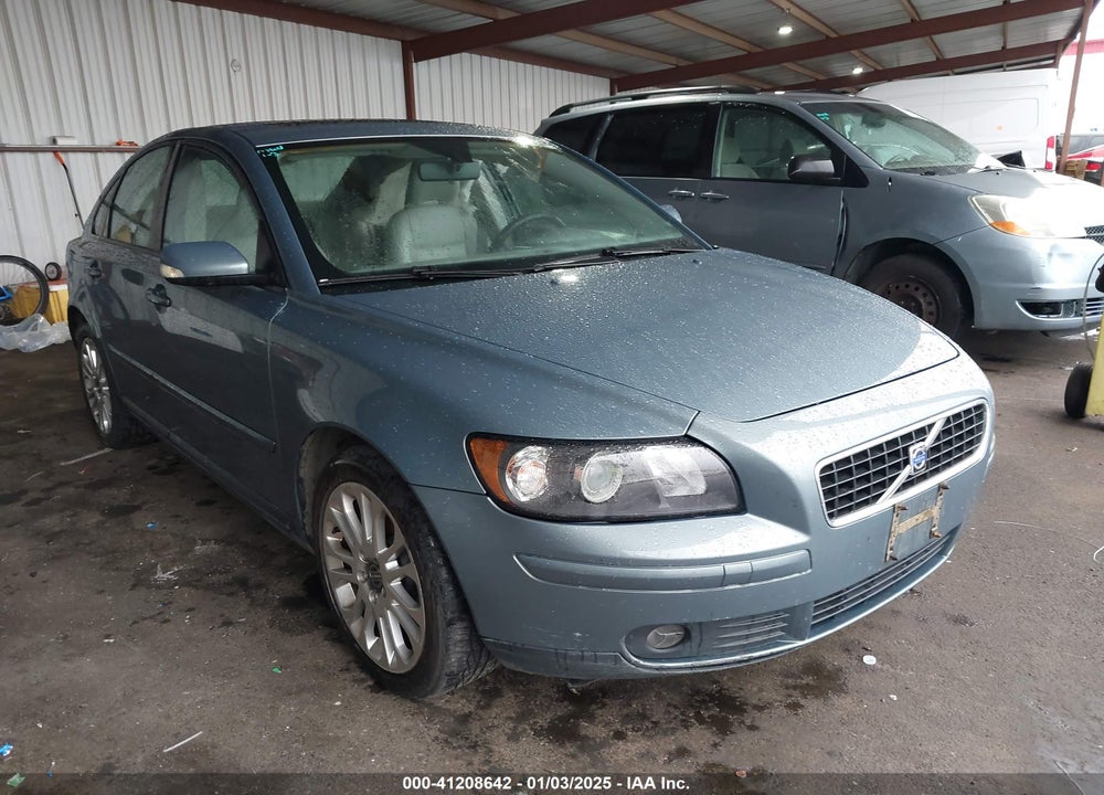 2005 VOLVO S40 T5 VIN: YV1MS682552059457