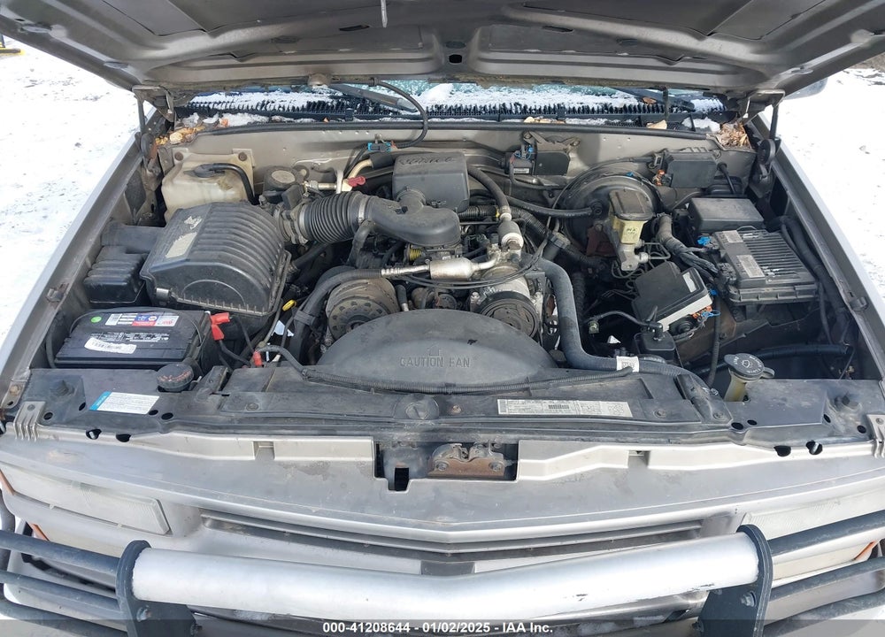 2000 CHEVROLET TAHOE K1500 VIN: 1GNEK13R2YR116525
