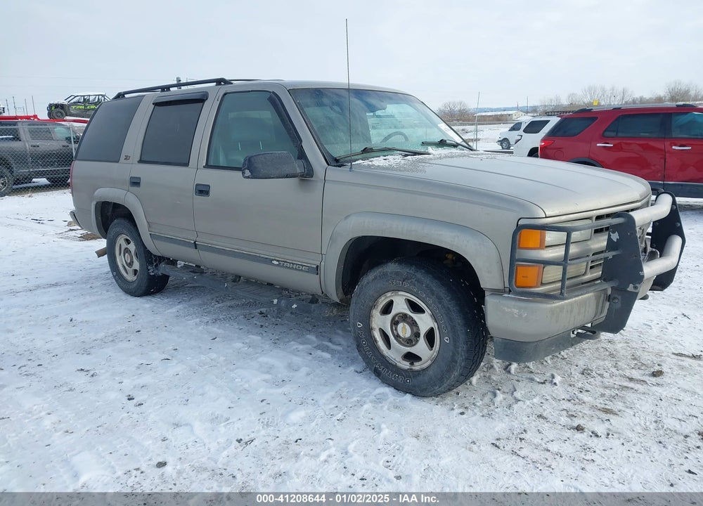 2000 CHEVROLET TAHOE K1500 VIN: 1GNEK13R2YR116525
