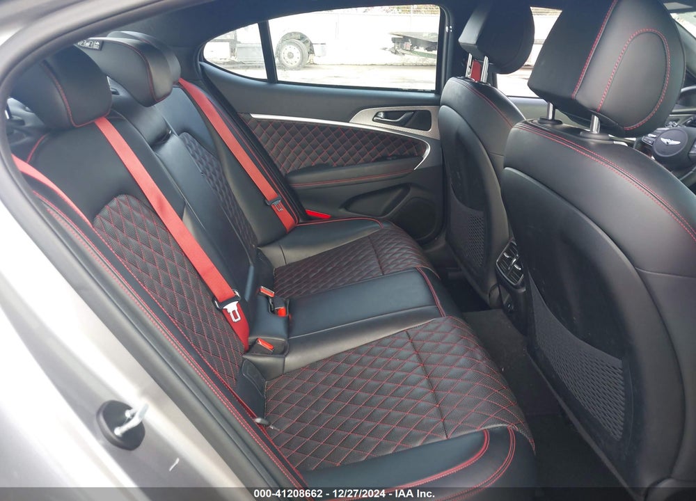 2022 GENESIS G70 VIN: KMTG54TE7NU101388