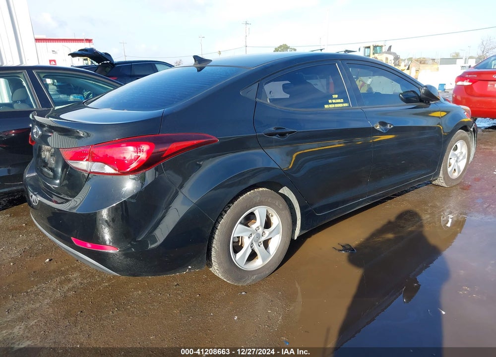 2014 HYUNDAI ELANTRA SE VIN: 5NPDH4AE9EH533728