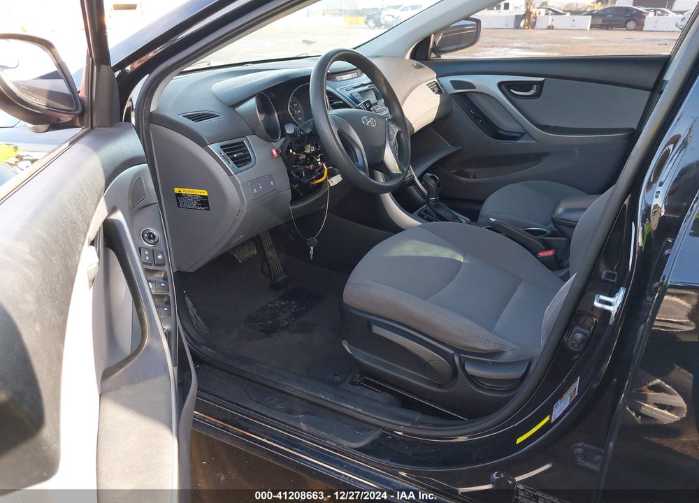 2014 HYUNDAI ELANTRA SE VIN: 5NPDH4AE9EH533728