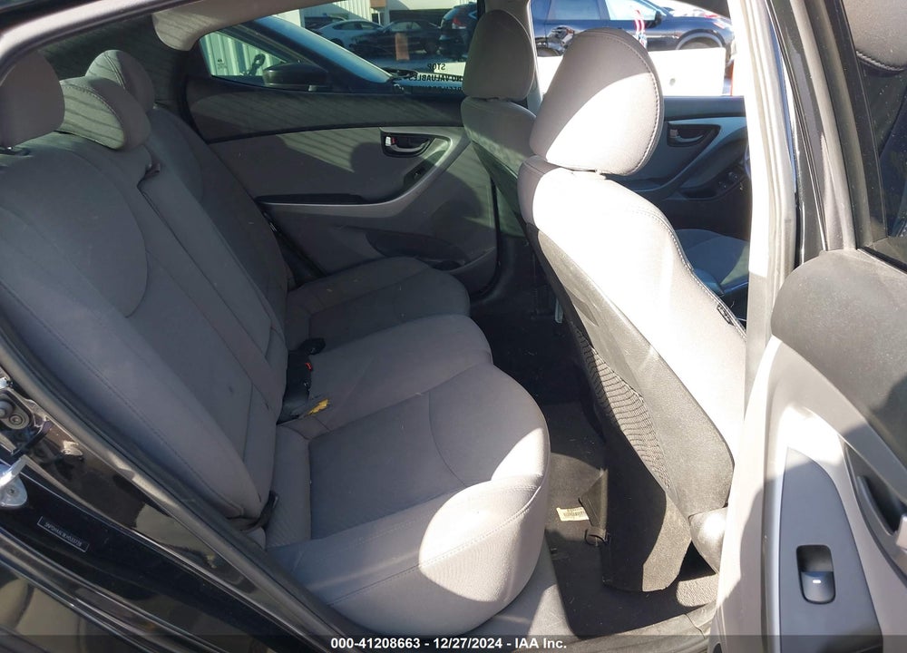 2014 HYUNDAI ELANTRA SE VIN: 5NPDH4AE9EH533728