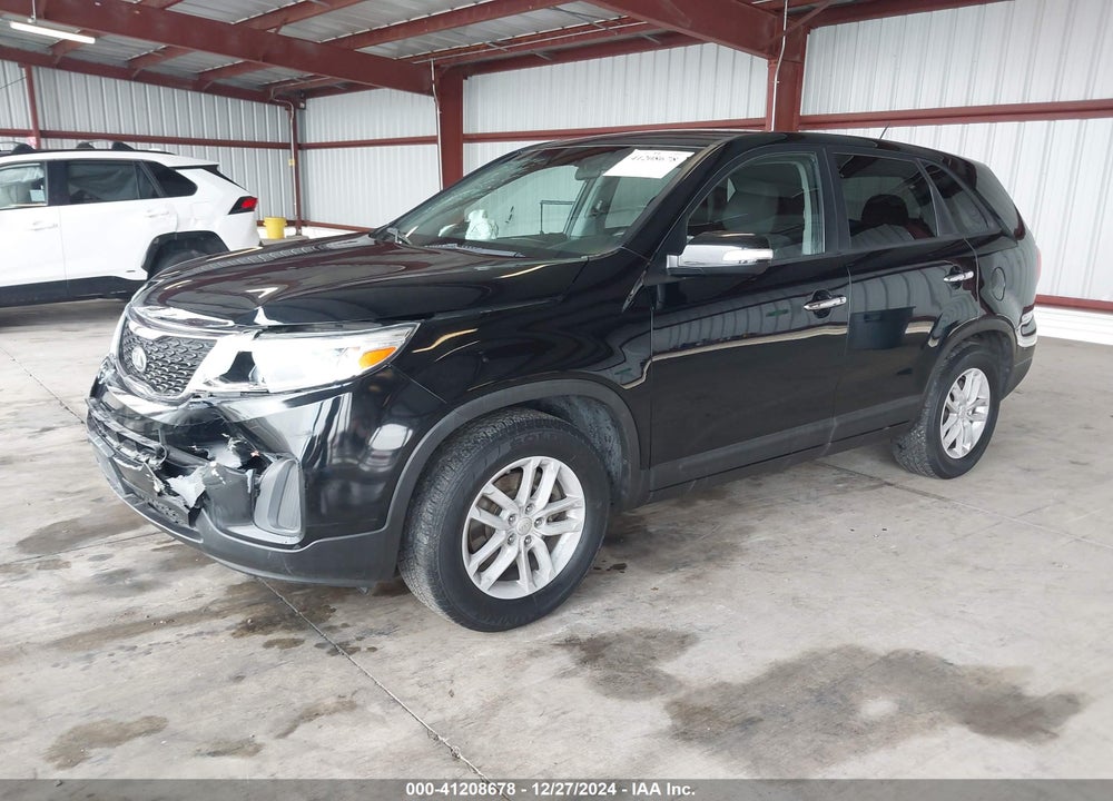 2014 KIA SORENTO LX VIN: 5XYKT3A67EG536370