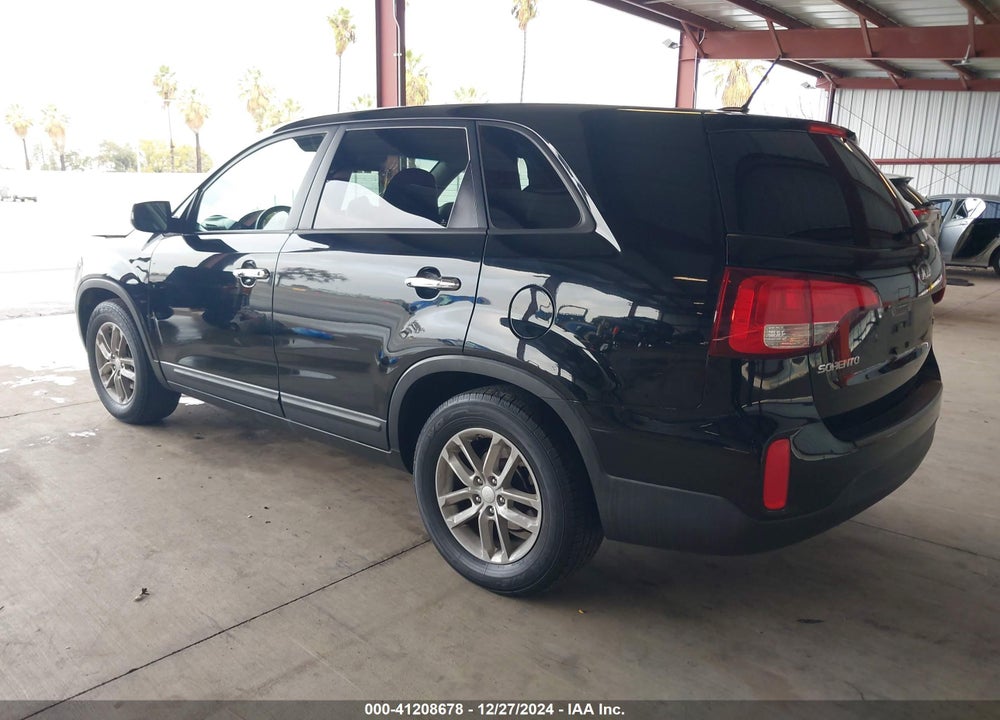 2014 KIA SORENTO LX VIN: 5XYKT3A67EG536370