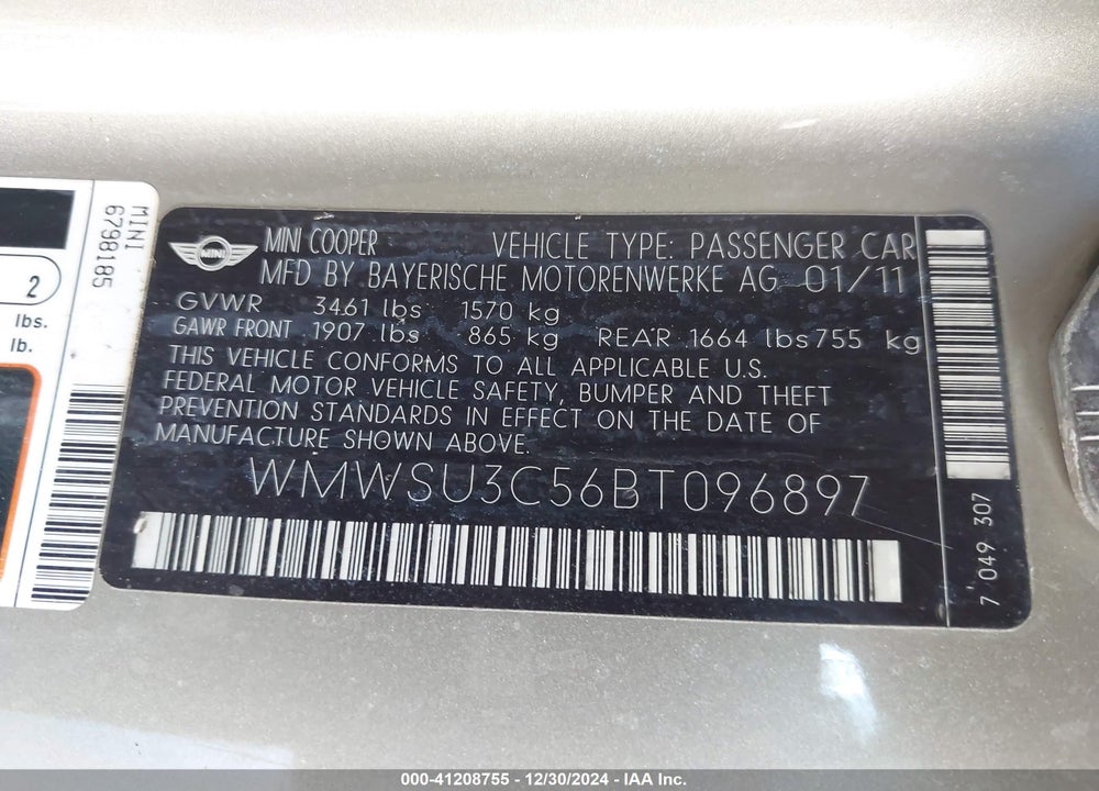 2011 MINI COOPER VIN: WMWSU3C56BT096897