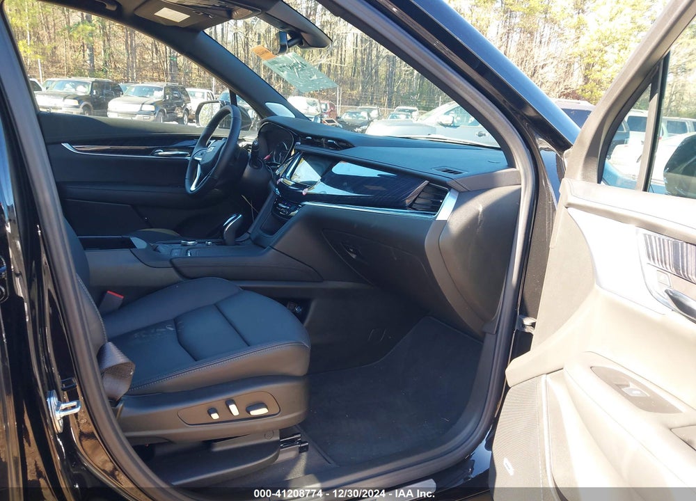 2025 CADILLAC XT6 PREMIUM LUXURY VIN: 1GYKPCRS0SZ120352