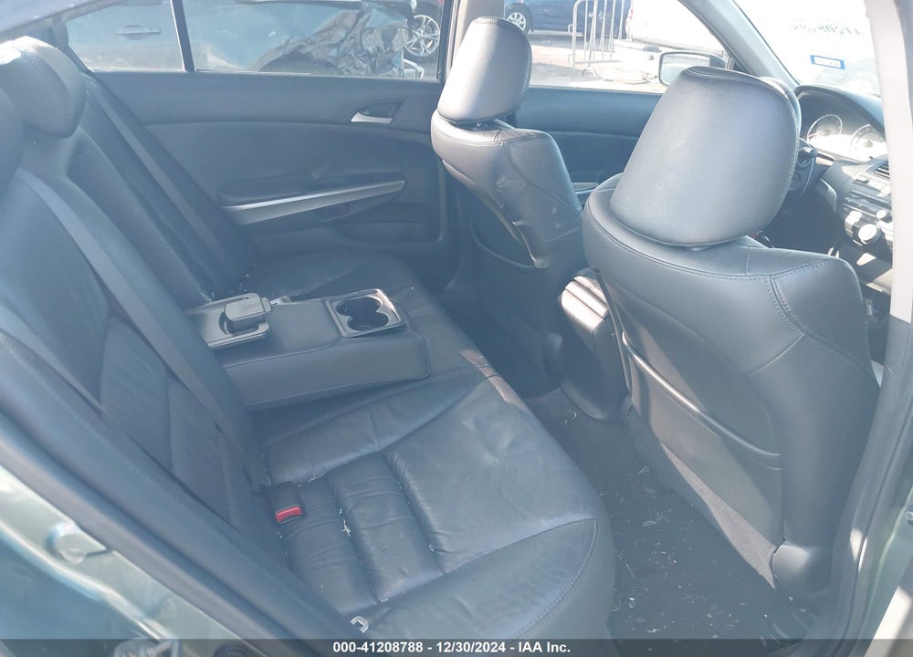2008 HONDA ACCORD VIN: 1HGCP26828A162219
