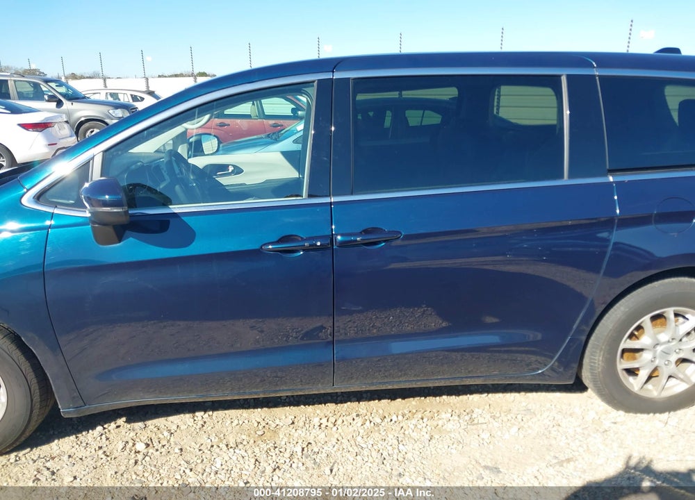 2023 CHRYSLER PACIFICA TOURING L VIN: 2C4RC1BG5PR621572