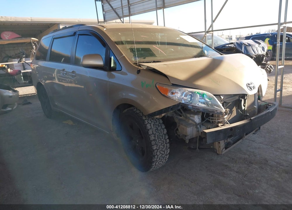 2011 TOYOTA SIENNA LE V6 VIN: 5TDKK3DC0BS067884