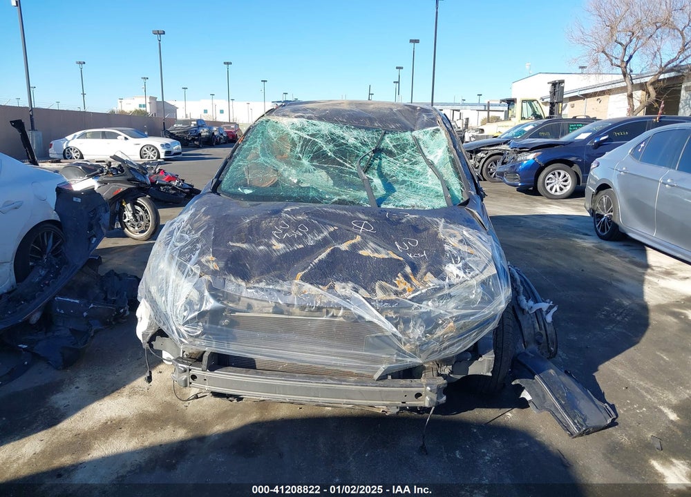 2016 HONDA CR-V LX VIN: 2HKRM3H33GH520704