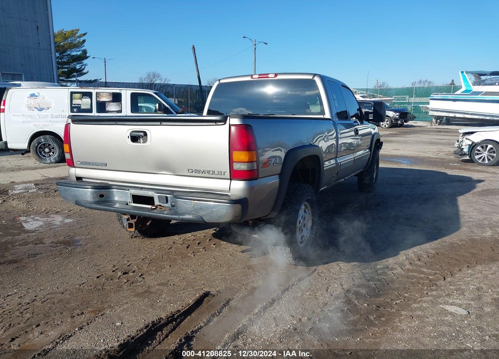 2000 CHEVROLET SILVERADO 1500 LS VIN: 2GCEK19T2Y1405036