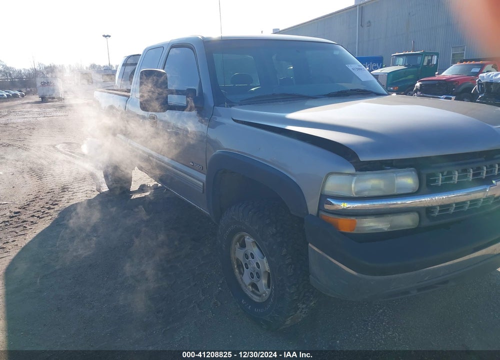 2000 CHEVROLET SILVERADO 1500 LS VIN: 2GCEK19T2Y1405036