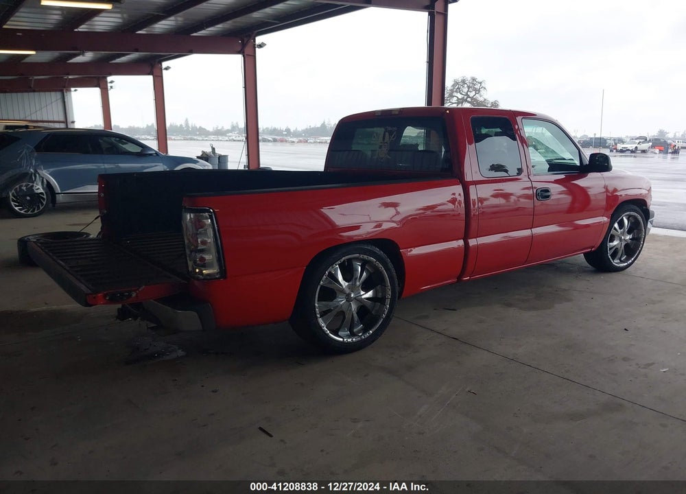2000 CHEVROLET SILVERADO C1500 VIN: 1GCEC19T8YZ116151