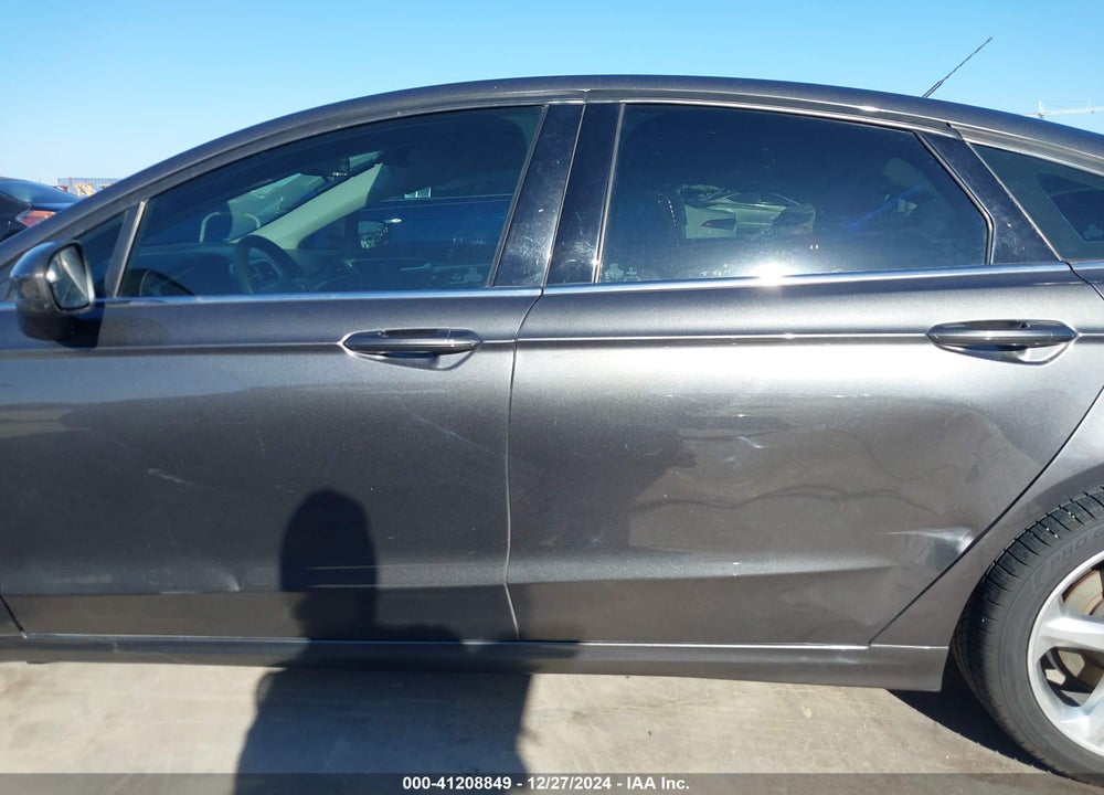 2016 FORD FUSION S VIN: 3FA6P0G70GR245860