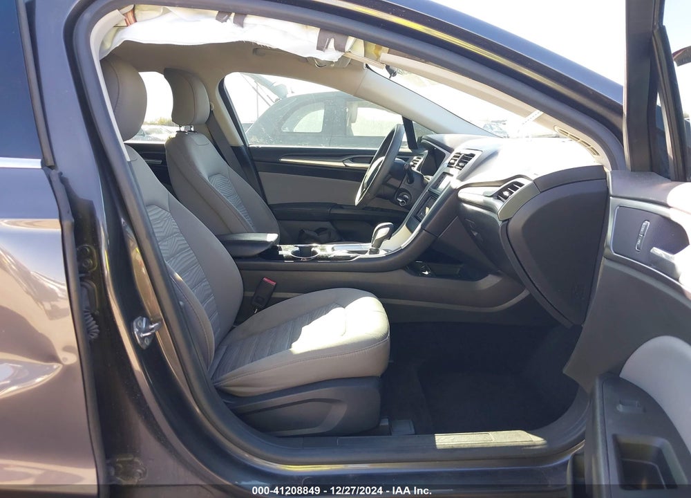 2016 FORD FUSION S VIN: 3FA6P0G70GR245860