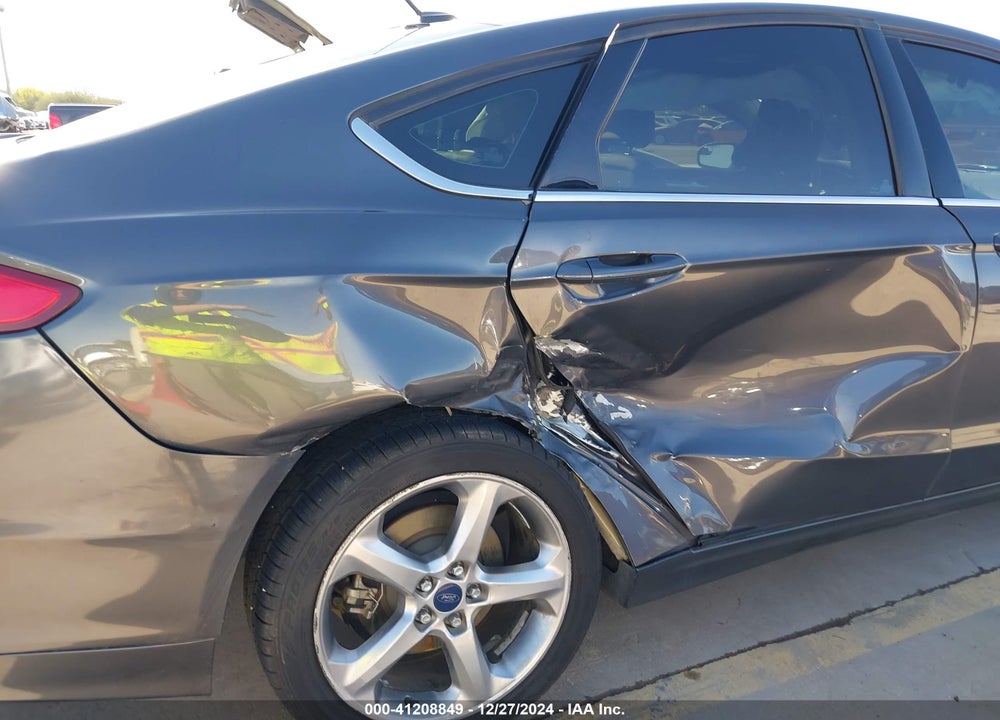 2016 FORD FUSION S VIN: 3FA6P0G70GR245860