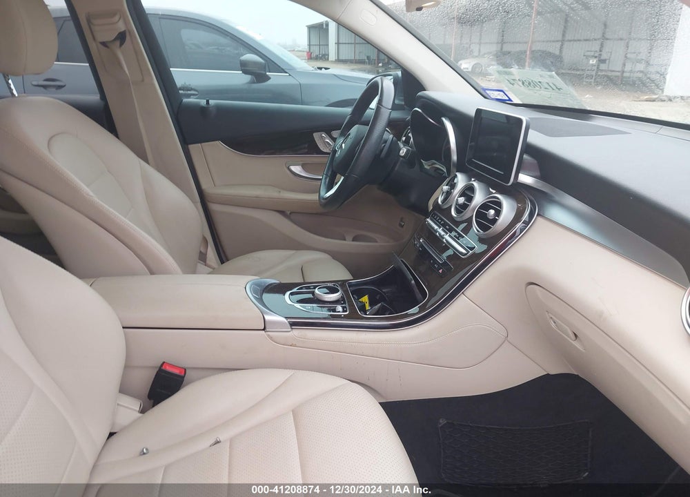 2019 MERCEDES-BENZ GLC 300 VIN: WDC0G4JB6KV161620