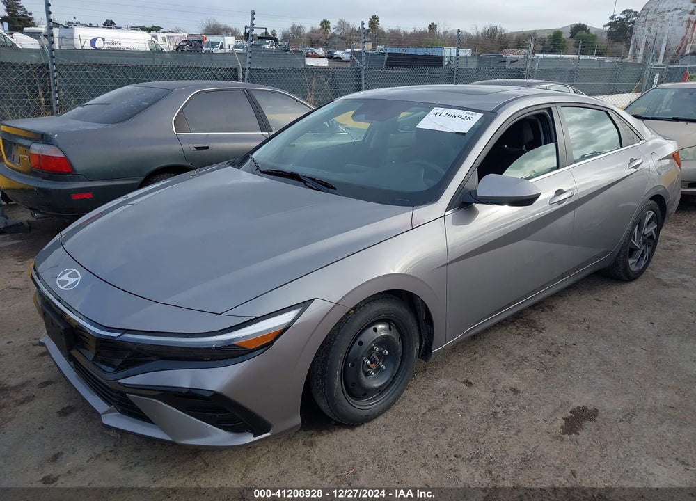 2024 HYUNDAI ELANTRA VIN: KMHLS4DG8RU673139