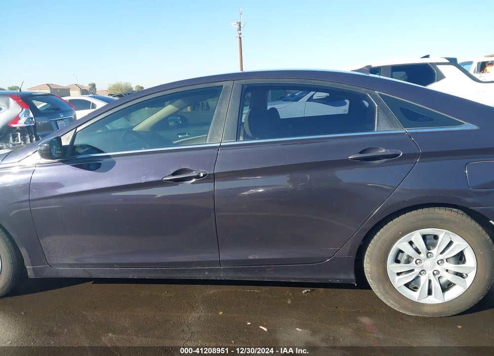 2011 HYUNDAI SONATA VIN: 5NPEB4AC2BH026332