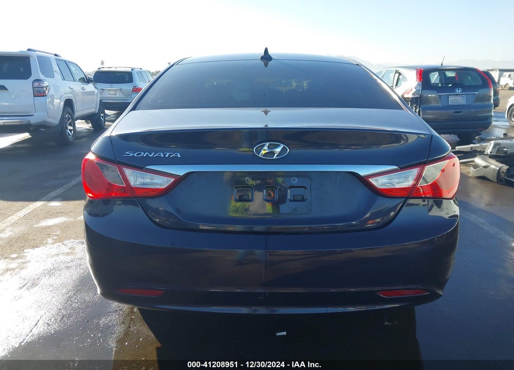 2011 HYUNDAI SONATA VIN: 5NPEB4AC2BH026332