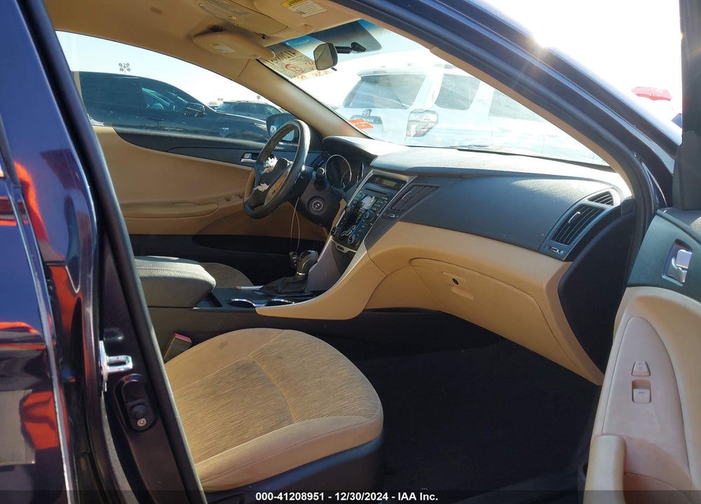 2011 HYUNDAI SONATA VIN: 5NPEB4AC2BH026332