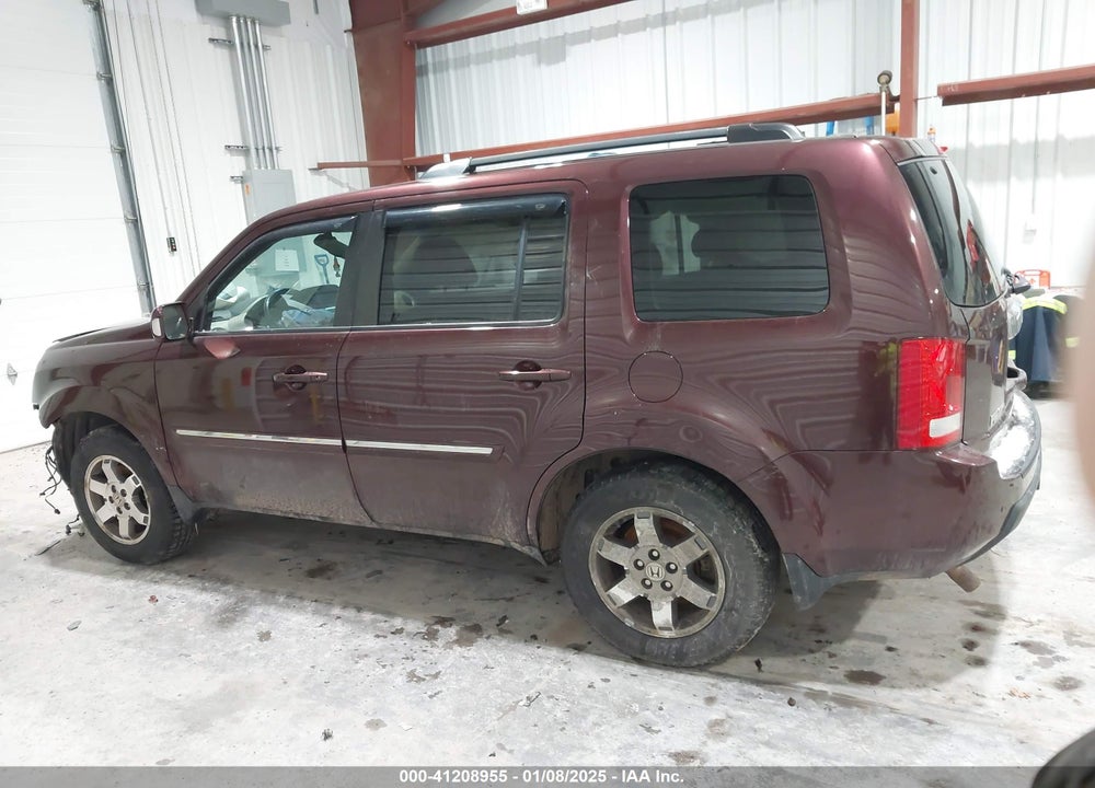2011 HONDA PILOT TOURING VIN: 5FNYF4H94BB074604