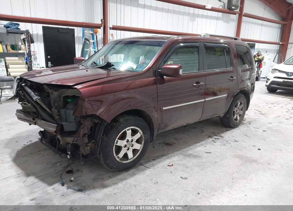 2011 HONDA PILOT TOURING VIN: 5FNYF4H94BB074604