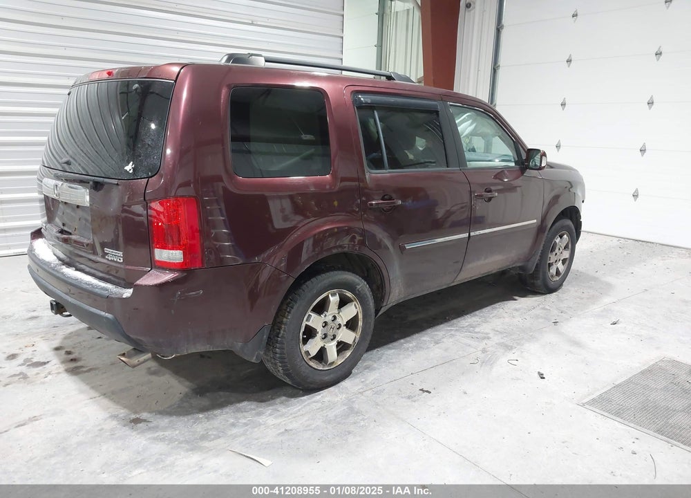 2011 HONDA PILOT TOURING VIN: 5FNYF4H94BB074604