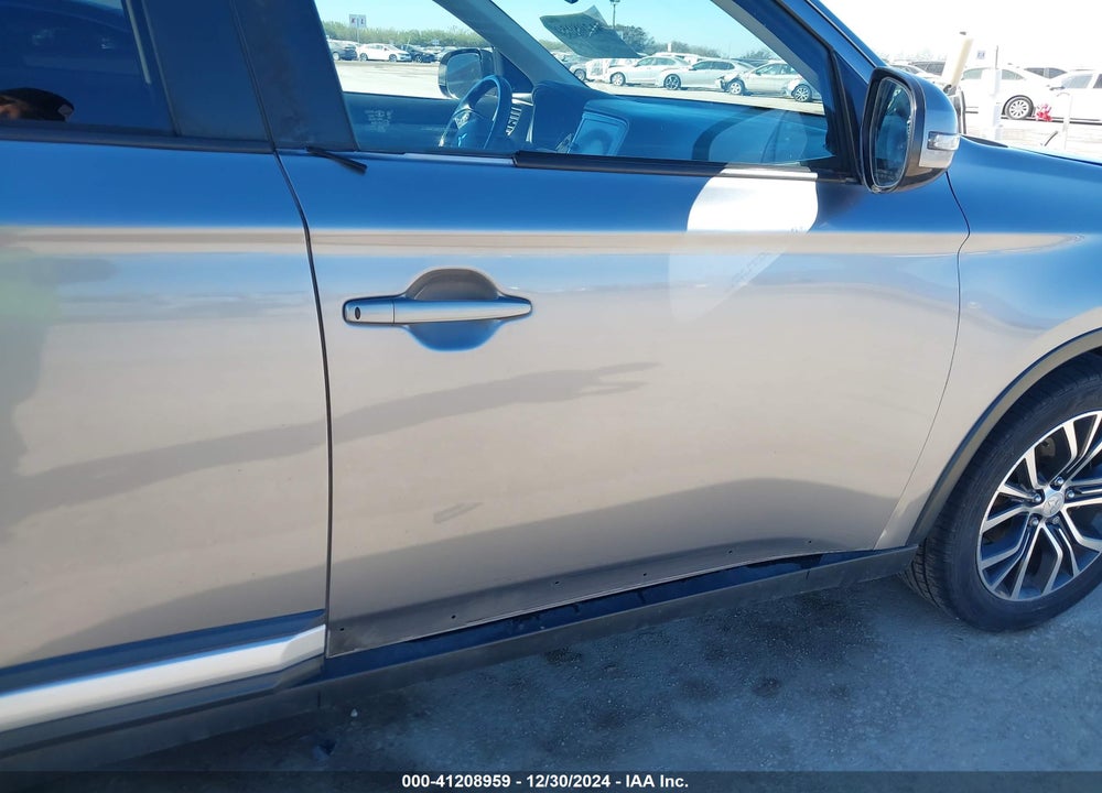 2017 MITSUBISHI OUTLANDER VIN: JA4AD3A37HZ014143