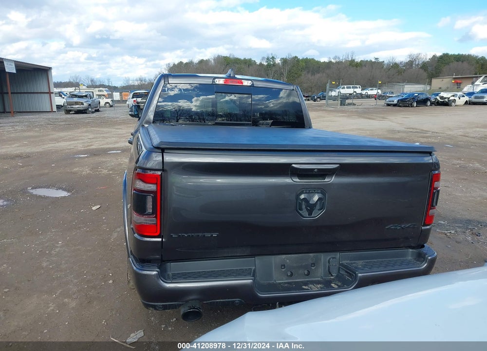 2022 RAM 1500 LIMITED VIN: 1C6SRFHT2NN456275