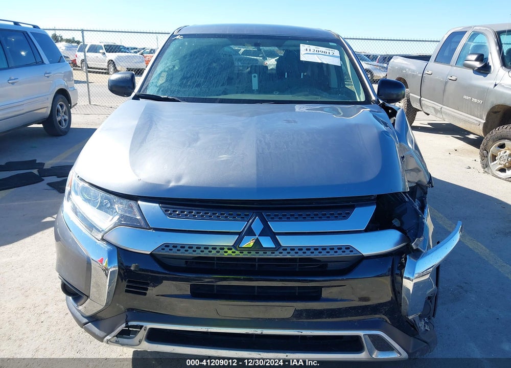 2020 MITSUBISHI OUTLANDER ES VIN: JA4AD2A38LZ018396