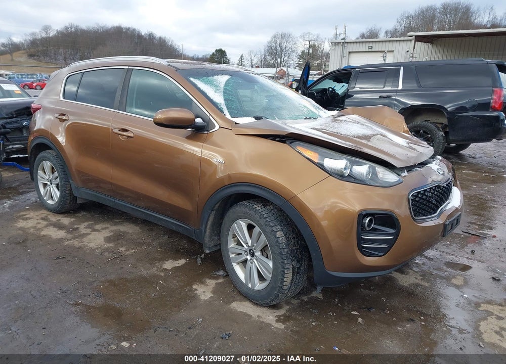 2018 KIA SPORTAGE LX VIN: KNDPMCAC5J7438065