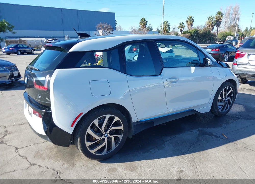 2015 BMW I3 BASE W/RANGE EXTENDER VIN: WBY1Z4C52FV277817