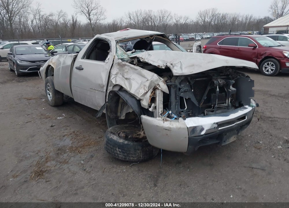 2009 CHEVROLET SILVERADO C1500 LT VIN: 1GCEC24C69Z138132
