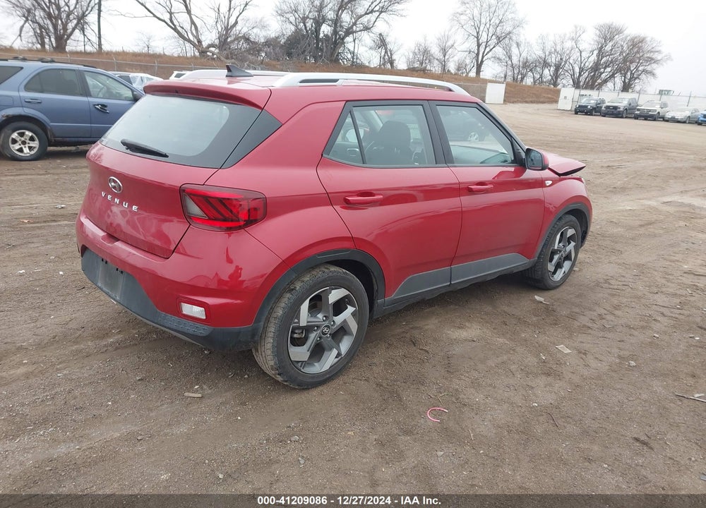 2022 HYUNDAI VENUE SEL VIN: KMHRC8A33NU150783