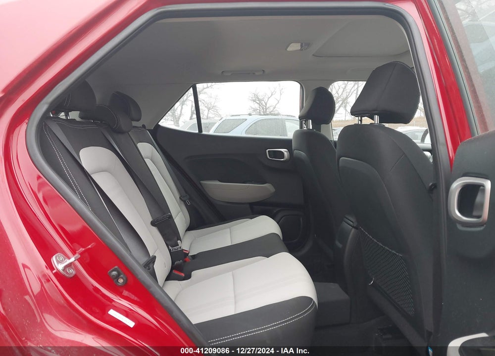 2022 HYUNDAI VENUE SEL VIN: KMHRC8A33NU150783
