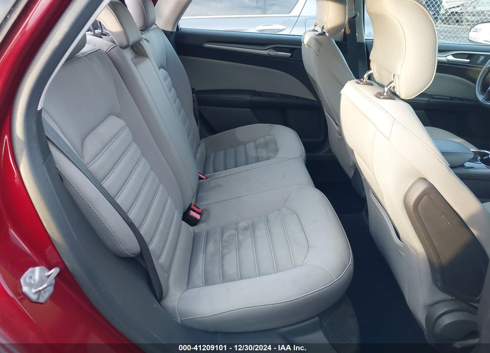 2014 FORD FUSION S VIN: 1FA6P0G77E5392175