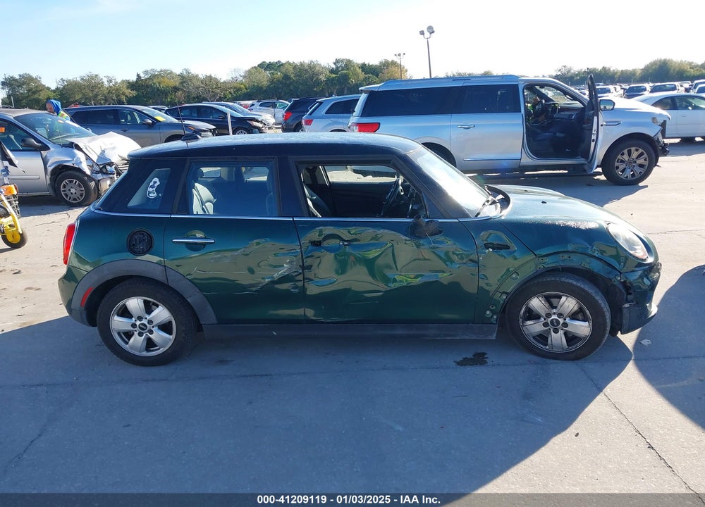 2015 MINI COOPER VIN: WMWXS5C59FT829764