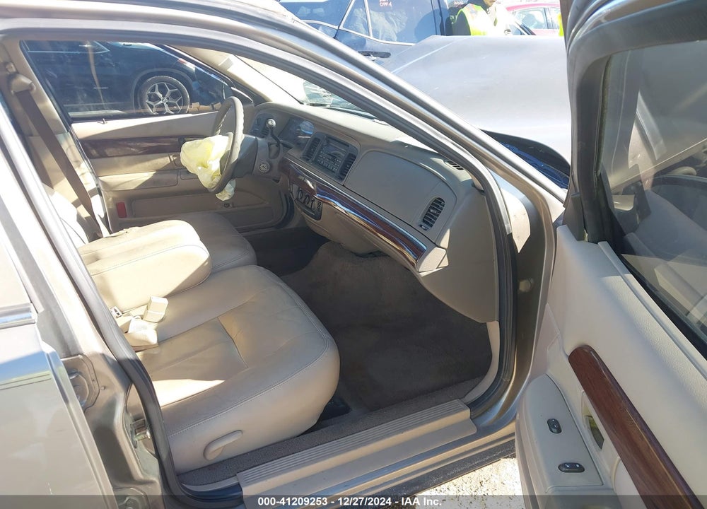 2003 MERCURY GRAND MARQUIS GS VIN: 2MEFM74W43X713963