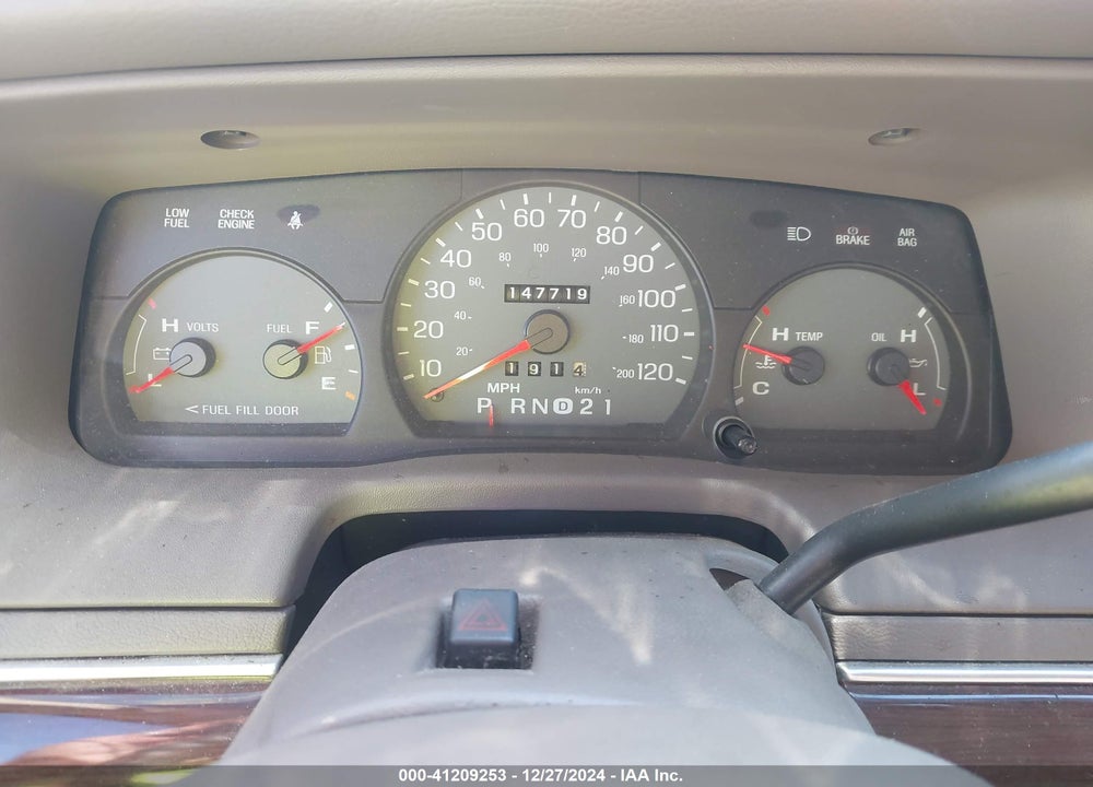 2003 MERCURY GRAND MARQUIS GS VIN: 2MEFM74W43X713963