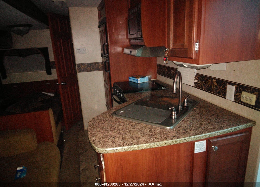 2008 UNKNOWN M-250RLS VIN: 1EC1R252982323540