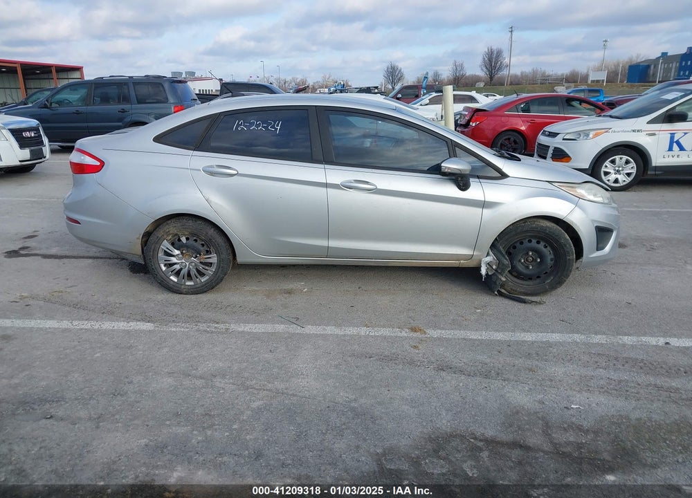 2015 FORD FIESTA VIN: 3FADP4BJ1FM220222