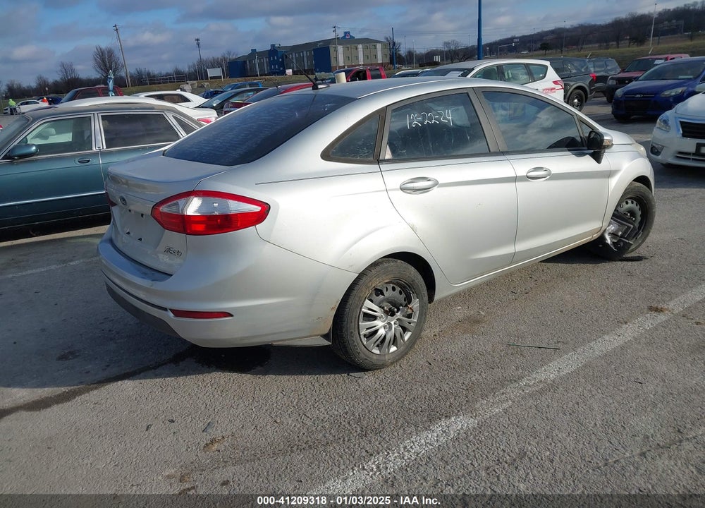 2015 FORD FIESTA VIN: 3FADP4BJ1FM220222