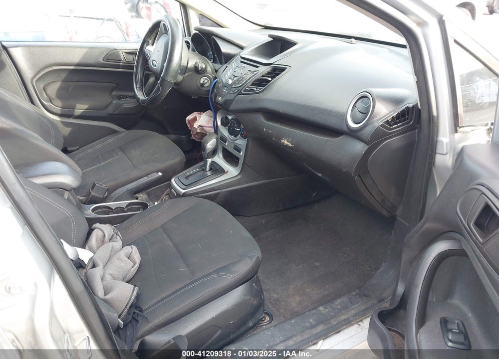 2015 FORD FIESTA VIN: 3FADP4BJ1FM220222