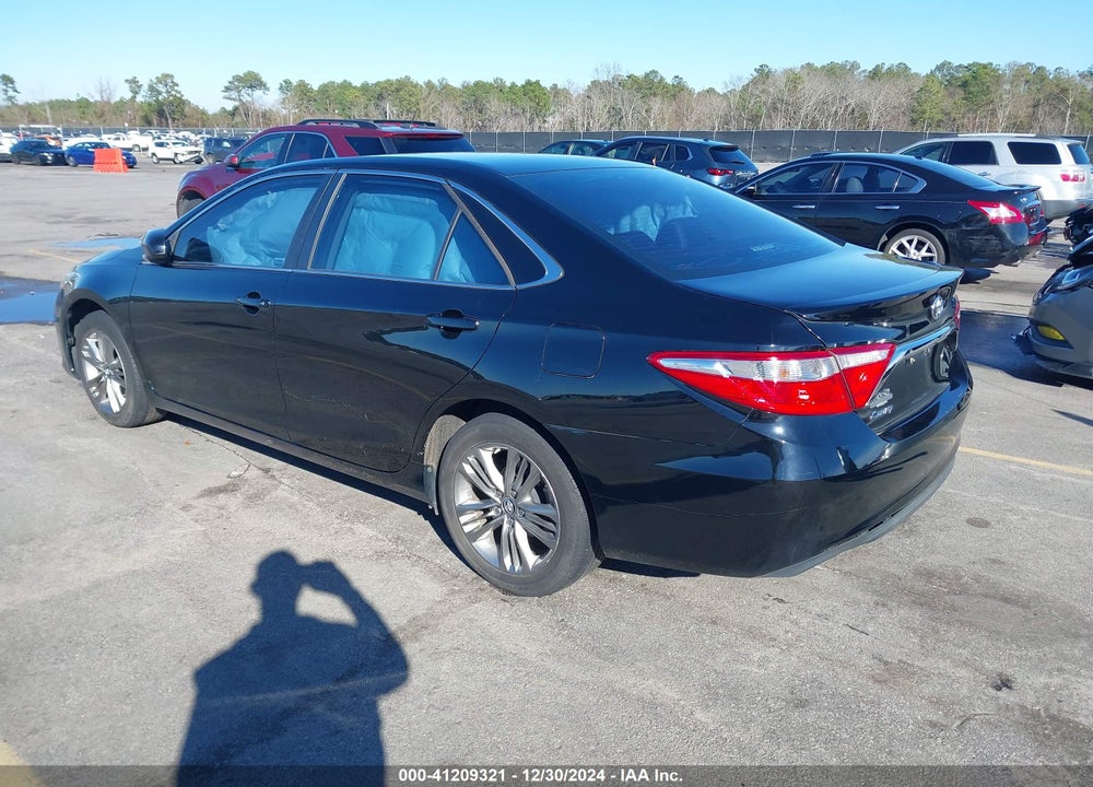 2017 TOYOTA CAMRY LE/XLE/SE/XSE VIN: 4T1BF1FK8HU792484