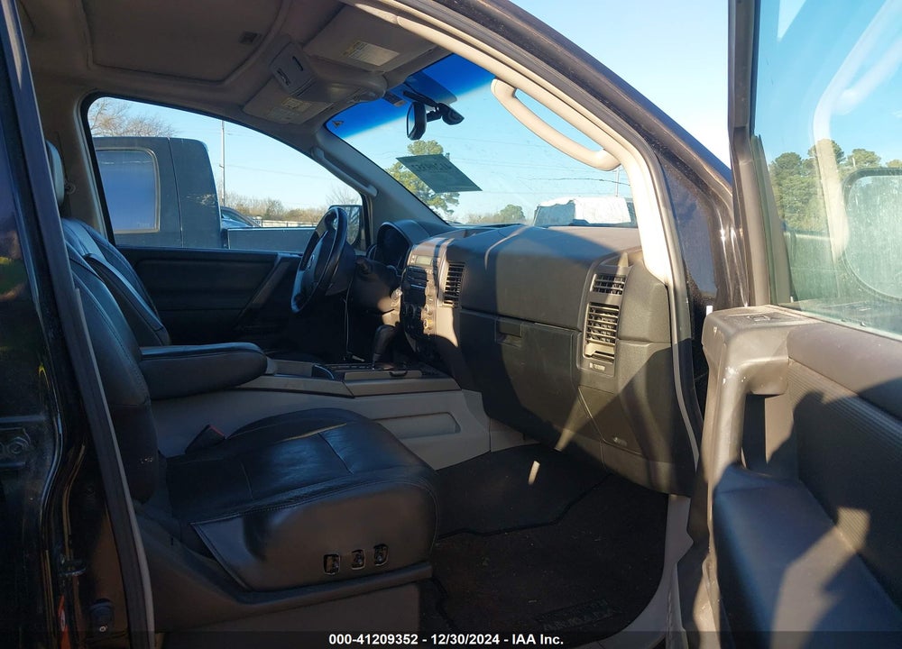 2004 NISSAN ARMADA SE/LE VIN: 5N1AA08AX4N744529