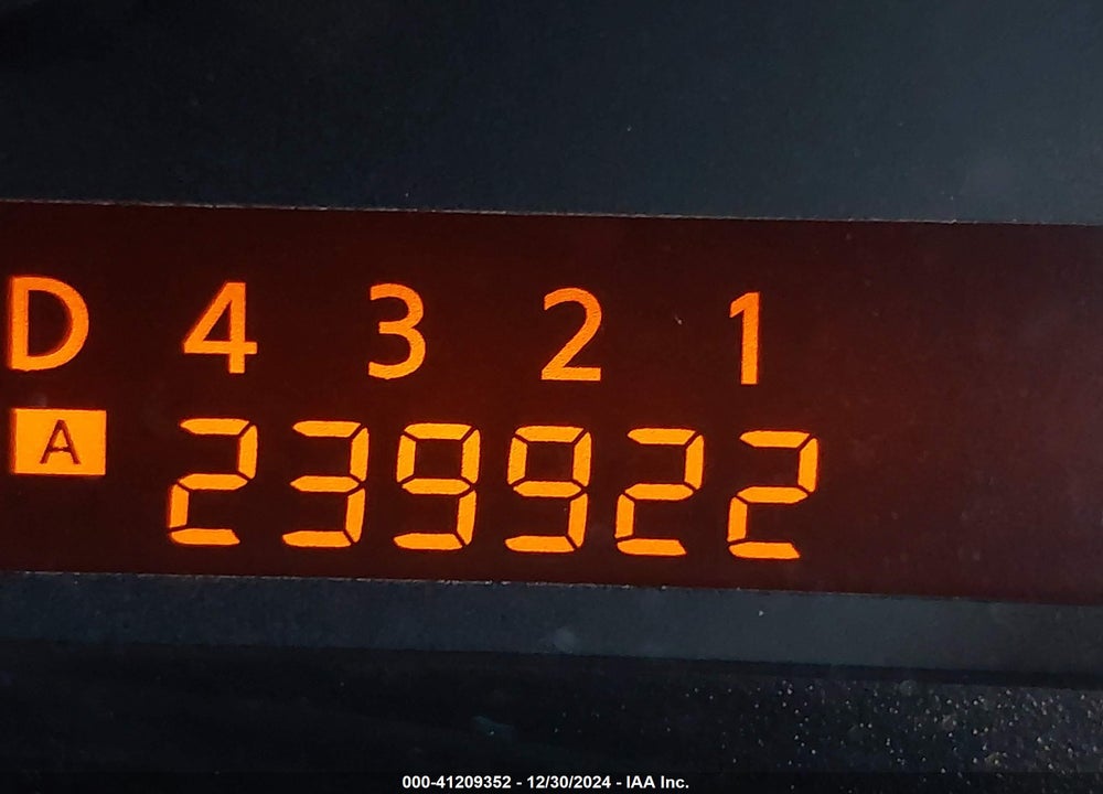 2004 NISSAN ARMADA SE/LE VIN: 5N1AA08AX4N744529