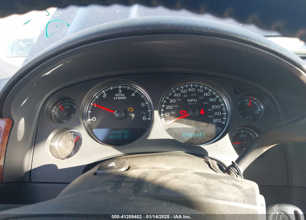 2008 CHEVROLET SUBURBAN 1500 LT VIN: 1GNFK16Y68R143010