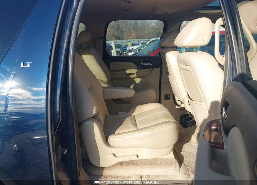 2008 CHEVROLET SUBURBAN 1500 LT VIN: 1GNFK16Y68R143010